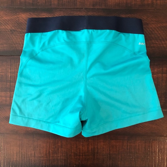 Nike Pro Spandex Shorts - Picture 3 of 7